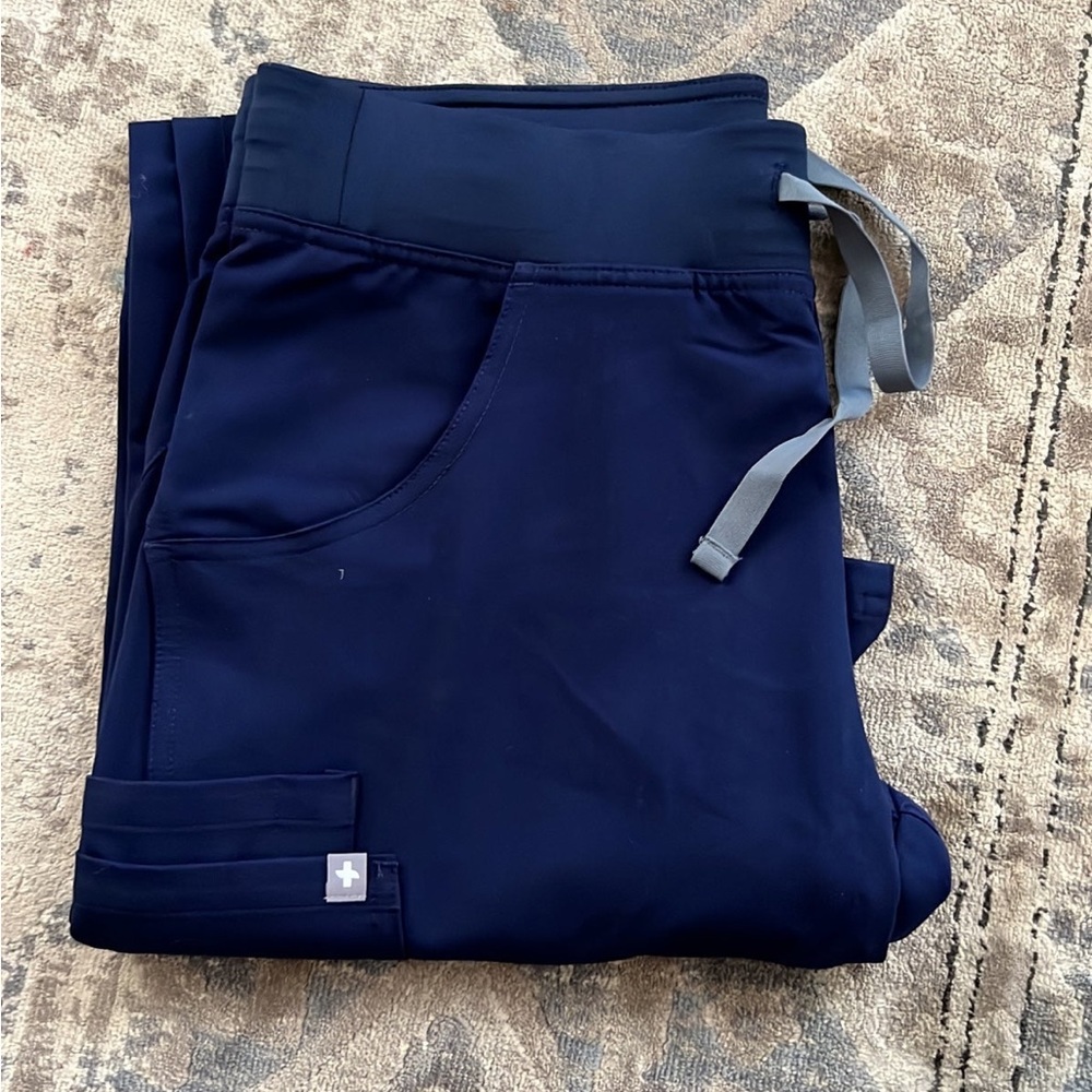 NWT figs kade cargo pants